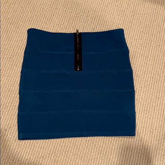Millau Blue Bandage Skirt from LF - Picture 3 of 4